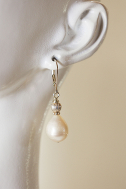 White Pearl Drop