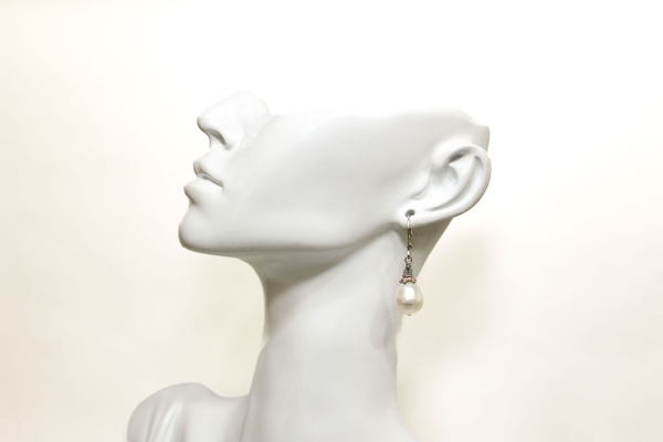 Iolite and White Pearl